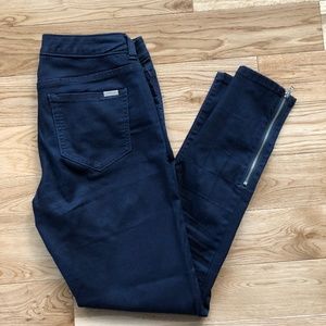 Jennifer Lopez Cropped Jeans with Zipper Accents